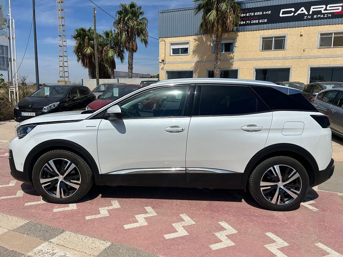 PEUGEOT 3008 ALLURE 1.6 PHEV AUTO SPANISH LHD IN SPAIN 83000 MILES SUPERB 2020